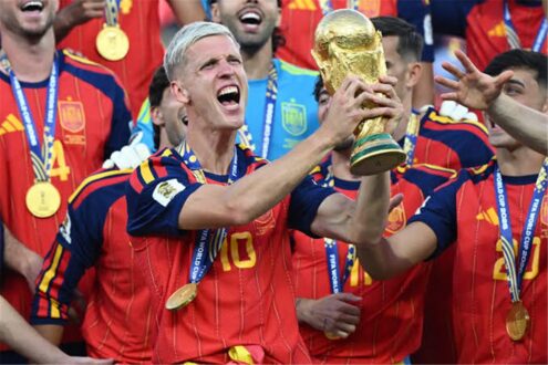 اعتذار أيالا لداني أولمو بعد نهائي كأس العالم 2026