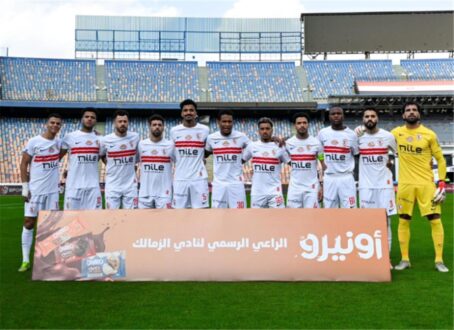 صورة للمدرب البلغاري إيفيليو بيتيف