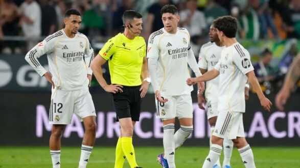 لاعبو ريال مدريد يحتفلون بهدف ضد ليجانيس في مباراة ودية