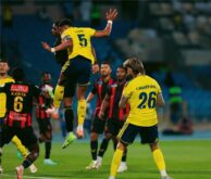 النصر يكتسح الرياض برباعية في الدوري السعودي بمشاركة رونالدو وتريزيجيه
