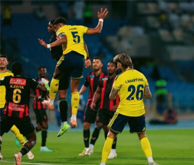كريستيانو رونالدو يحتفل بهدف في مباراة النصر والرياض بالدوري السعودي