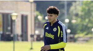 رسميًا: عمر فايد ينتقل إلى الدوري الإيطالي مع فروزينوني