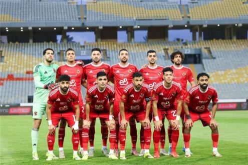 لاعب الأهلي يوسف بلعمري أثناء تعرضه للإصابة