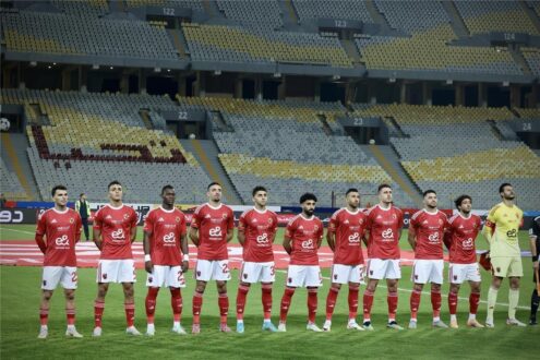 لاعب الأهلي يوسف بلعمري أثناء خضوعه لجراحة ناجحة في ألمانيا