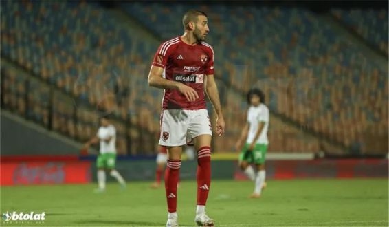 عمر كمال عبد الواحد لاعب كرة قدم مصري