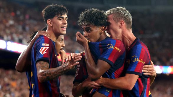 ملعب كامب نو خلال مباراة برشلونة وفينورد